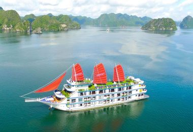 HALONG BAY CRUISES