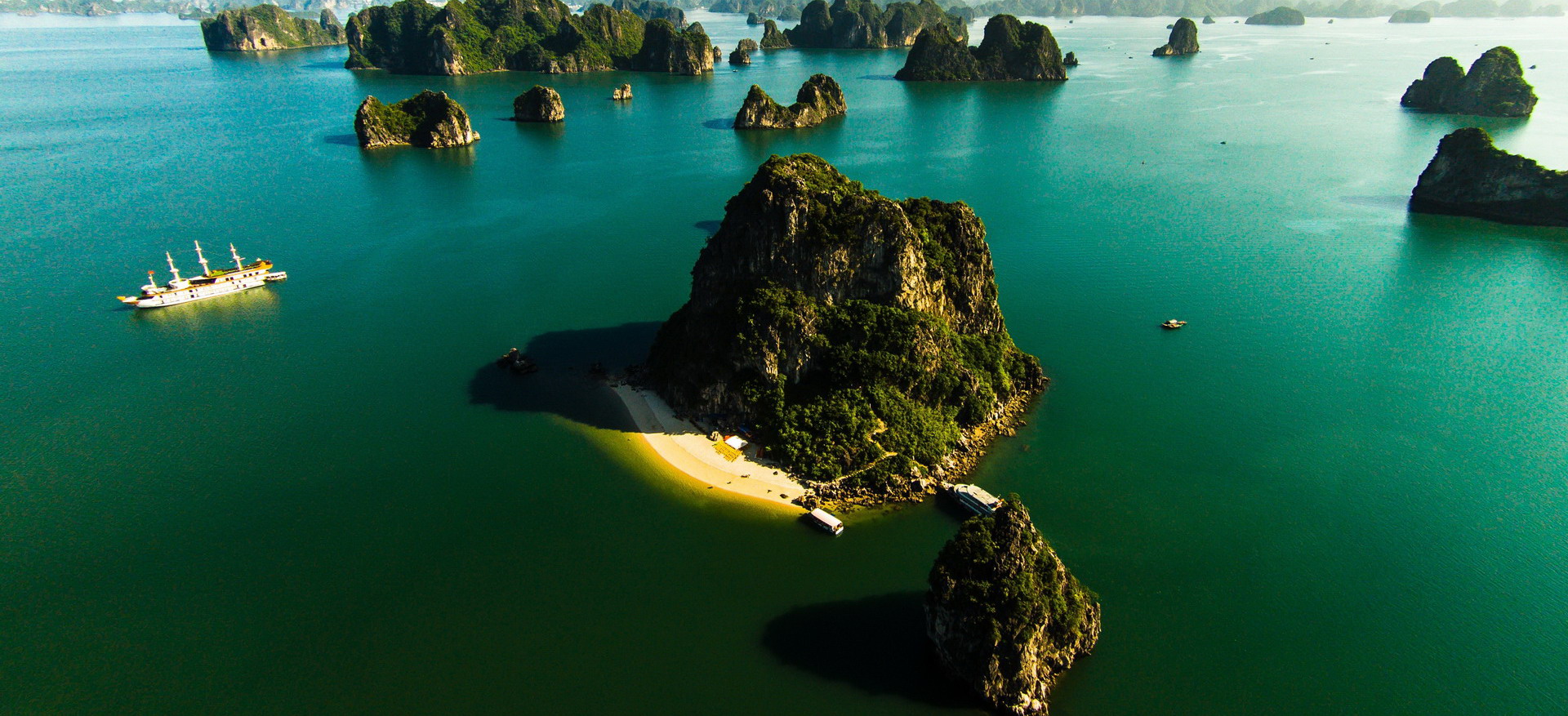 Transportation in Xuan Thuy Park