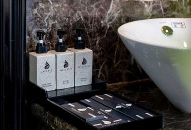 Margaret Triple Cabin Bathroom