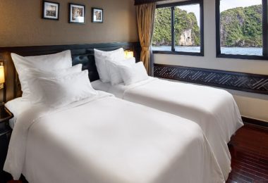 Paradise Cruise deluxe-balcony cabin twin