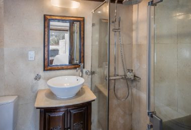 Kayaking - Paradise Cruise