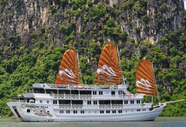 Paradise Peak cruises