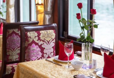 Rosa Cruise Dining Room