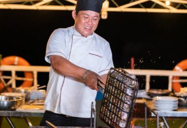 BBQ on Sundeck Swan Cruise