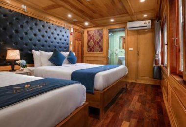 Family Deluxe Cabins