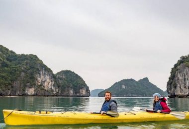 Kayaking in Bai Tu Long