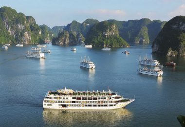 Starlight Cruise Bai Tu Long