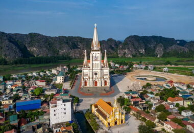 Lang Van Parish church