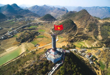 Ha Giang Lung Cu Flag Tower