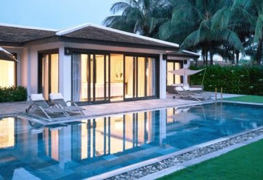 Nanam Retreat Beachfront Villa Room