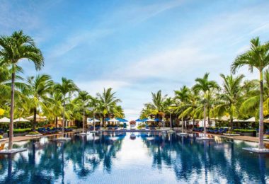 Sunrise Premium Resort