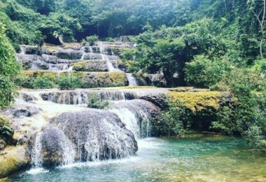 Hieu Waterfall in Pu-Luong